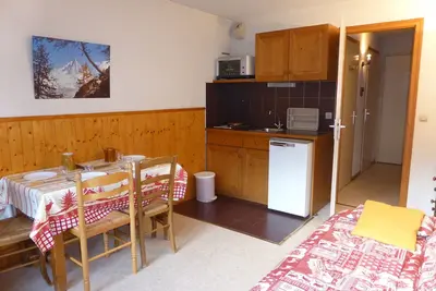 Image de Studio cabine pour 4 personnes proche des pistes, parking inclus