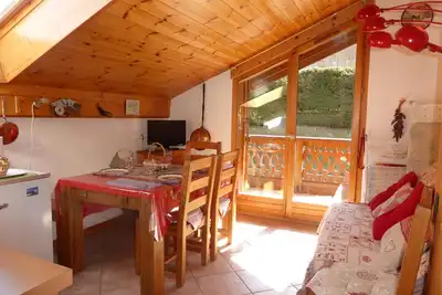 Image de Appartement 2 pièces cabine pour 5 personnes, proche du centre des Houches, balcon et parking