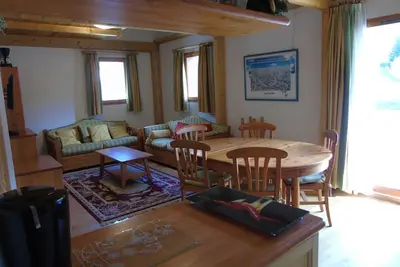 Image de Appartement spacieux 4 pièces avec mezzanine, 200m des remontées mécaniques, Wifi inclus