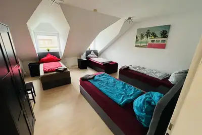 Image de 6 beds, 4-room apartment, own parking spaces, WiFi
