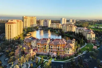 Image de 4 Bedroom Presidential, Dual Masters, Inside Disney Gates