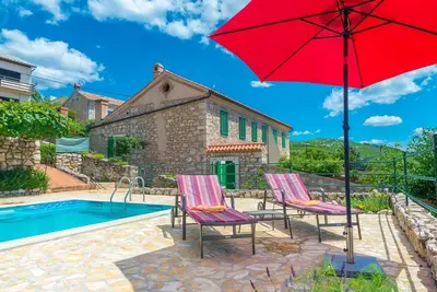 Image de Maison de vacances Crikvenica pour 1 - 8 personnes avec 4 chambres à coucher - Maison de vacances