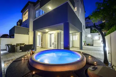 Image de Appartement de vacances pour 6 personnes env. 160 qmà Dubrovnik, Dalmatie (Sud de la Dalmatie)