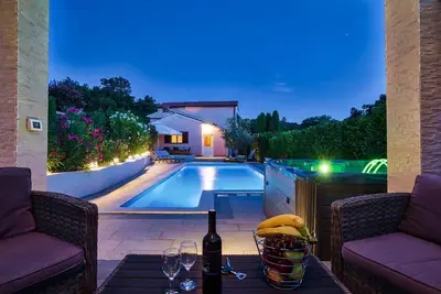 Image de Maison de vacances Labin pour 1 - 8 personnes avec 3 chambres à coucher - Maison de vacances