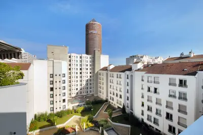 Image de Halle de Lyon, limite Lyon 6 : 2 Ch, 7ème dernier étage, 2 terrasses et parking