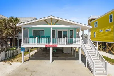 Image de 0ur Ocean Retreat / 1106 E. Beach Drive - Coastal Vacation Resorts