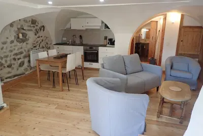 Image de appartment dans cave voutée au coeur du Vallouise