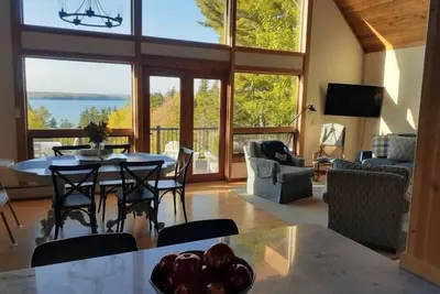 Image de Ocean View Cedar Chalet/ 10 min to Acadia