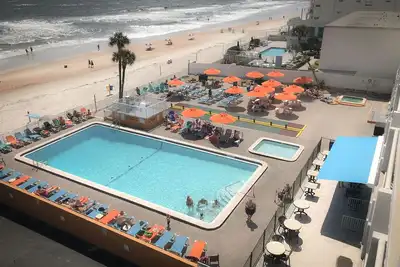 Image de Ormond Beach Ocean Front Condo