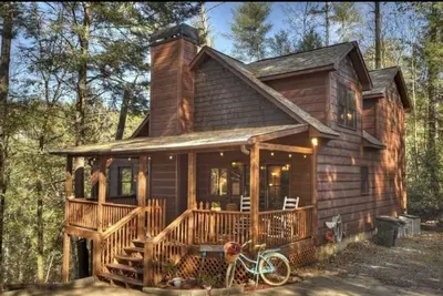 Image de River View From 4 decks-family and pet friendly-hot tub and privacy