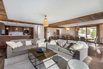 Image de Duplex moderne avec jacuzzi, proche pistes, commerces et navette gratuite