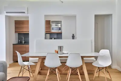Image de 69 - Sublime Parisian Apartment