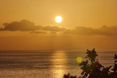 Image de F2  en Guadeloupe avec vue sur mer près de la Réserve Cousteau