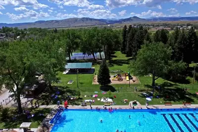 Image de Unique, Converted 1894 Historic Hotel Stay, The Big Buffalo, City Approved