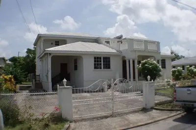 Sundeck Vacation Barbados  unit #3 downstairs has 2 bedrooms and 2  bathrooms.