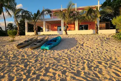 Image de Trela Sands #3 in Eleuthera Bahamas 1 Bedroom studio right on the beach