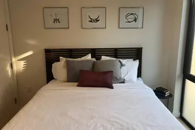 Image de Quiet and Lovely 2 Bed in Modern Building