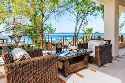 Image de Luxury Halkidiki Villa |Villa Thea | Beachfront | 3 Bedroom | Pefkochori