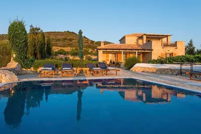 Image de Jones Villa | 3 Lit | Agios Nikolaos