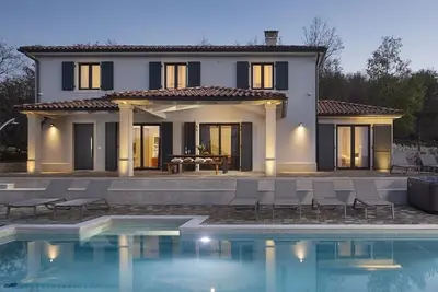 Image de Lovely Villa Arman with a pool and a jacuzzi