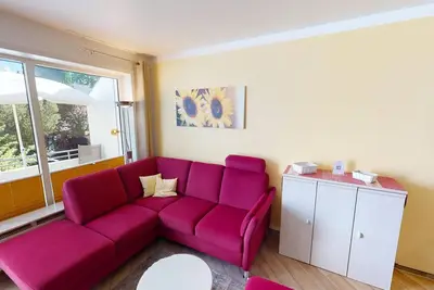 Image de Bright vacation apartment for up to 4 people and dog with balcony and underground garage