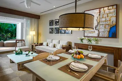 Image de Grand Bliss 1 or 2 bedroom with Kitchen with Park Vip!