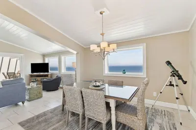 Image de Omni Resort - Gorgeous Top Floor Penthouse with Oceanfront Views - Shipwatch!