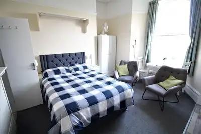 Image de Studio-Supérieure-Sdb privée avec douche-Vue sur Mer de côté-Apartment 10