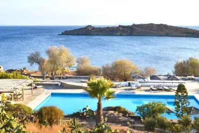 Image de New listing House with huge pool and private beach