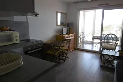 Image de Charmant 2 pièces de 30m², loggia sud, parking à Sète, vue mer