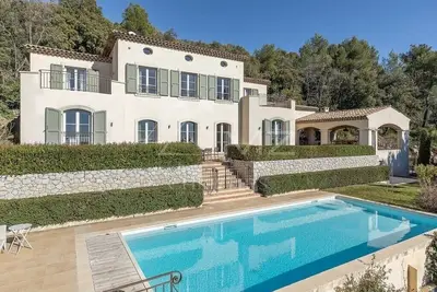 Image de Beautiful family friendly Villa with Stunning Seaviews from all rooms