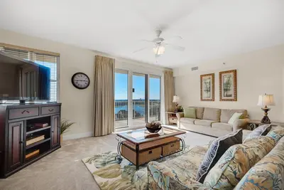 Image de ☀️Corner Unit-Beautiful 8th Fl Gulf+Lake Views-3 Pools-3br Ariel Dunes Ii 801☀️