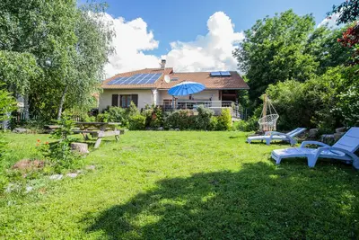 Image de Villa exposée plein sud, proche commerces, lac et montagne