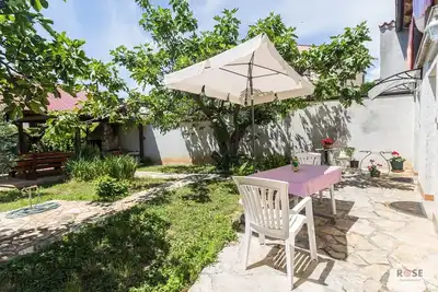 Image de App Luka - Fap A3(2+1) one bedroom, max 3pax, Garden, close to Beach / Beach Area Poreč - Apartment Luka A2+1 for max 3 Pax Garden for Kids