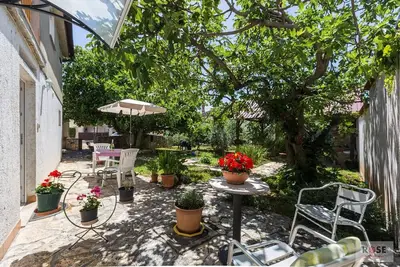 Image de Apartment Laureta 2 - Studio A2 - one bedroom, for max 2 pax, Green Garden for Children close to beach