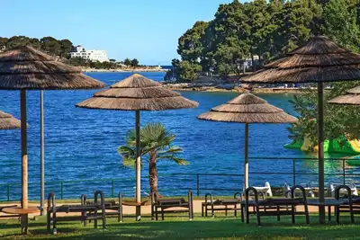 Image de Apartment Josipa with 2 bedrooms near the sports center and the beach