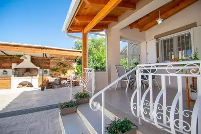 Image de A private new villa near the town centre.