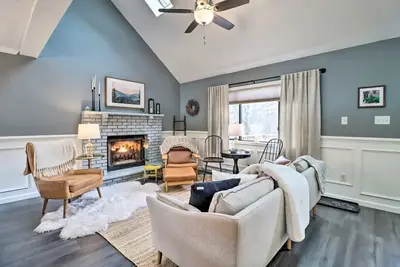 Image de Cozy up! Perfect for a girls weekend or family getaway