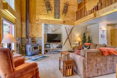 Image de Large and Beautiful Home located on the Rio Grande River w/WiFi/Game Room & W/D