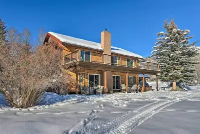 Image de Elevated Alpine Escape: Mtn Views + Game Room!