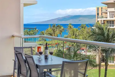Image de Maui Resort Rentals: Honua Kai Hokulani 538 - Upgraded 1br w/  Partial Ocean & Mountain Views!