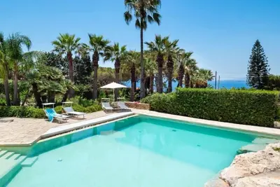 Image de vacation holiday villa rental italy, sicily, sicilia, syracuse, near seaside beach, short term long term villa to rent t