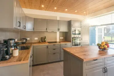 Image de Maison de vacances Karlshagen pour 1 - 8 personnes avec 4 chambres à coucher - Maison de vacances