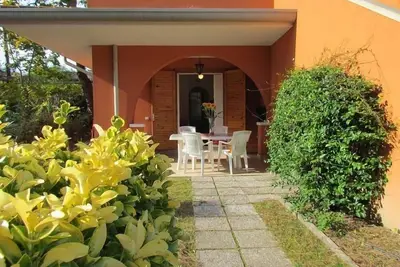 Image de Appartement de vacances Bibione pour 1 - 6 personnes avec 2 chambres à coucher - Maison mitoyenne