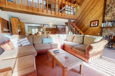Image de Pet-Friendly, Spacious, Gas Grill, Meadow Views, Quiet Location. Near Trails