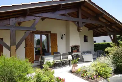 Image de Villa avec jardin tennis Wifi à 300m lac et piste cyclable- 333751