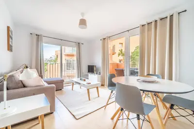 Image de Bright and modern apartment with spacious terraces