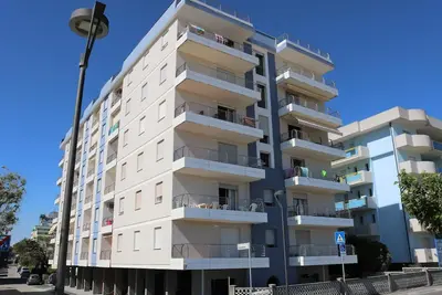 Image de Appartement de vacances Bibione pour 1 - 6 personnes avec 2 chambres à coucher - Logement de vacance