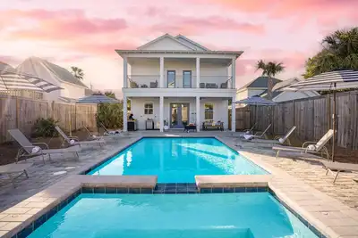 Image de Lyle by AvantStay | Chic Beach House w/ Pool & Hot Tub Walking Distance to Ocean