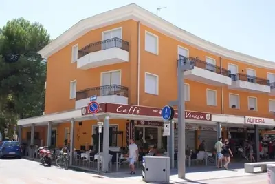Image de Appartement de vacances Bibione pour 1 - 9 personnes avec 2 chambres à coucher - Logement de vacance